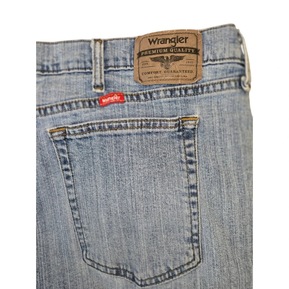 Wrangler, Relaxed Fit, Men's Jeans, 42x32, Straight Leg Jeans